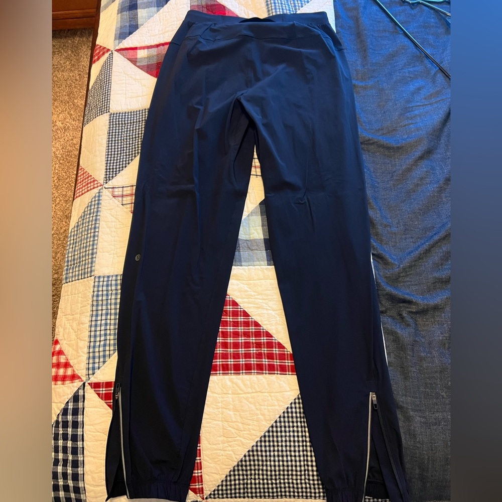 Lululemon surge joggers tall
